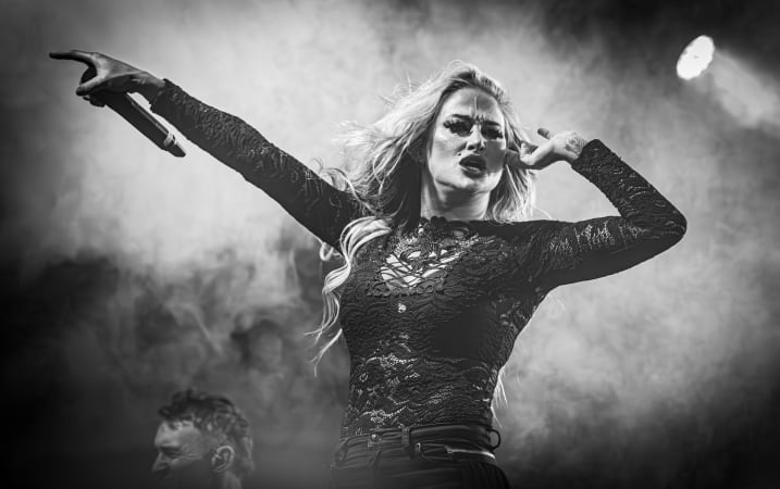Butcher Babies, Heidi Shepherd